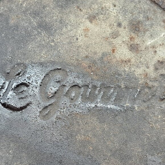 Orange Le Gourmet Iron Pot with Lid - Picture 11 of 11